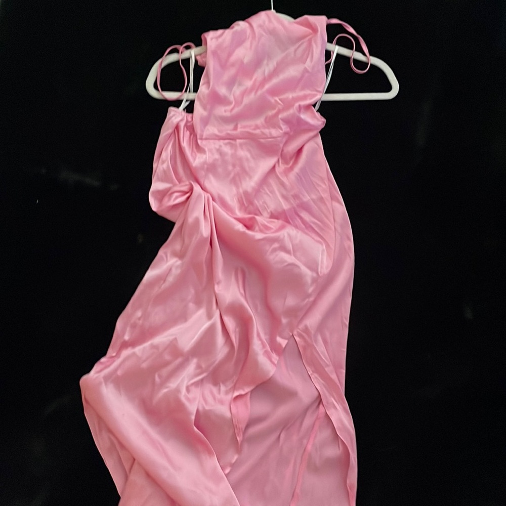 Brand new sheen long pink dress with slit and with tags  low back small 36